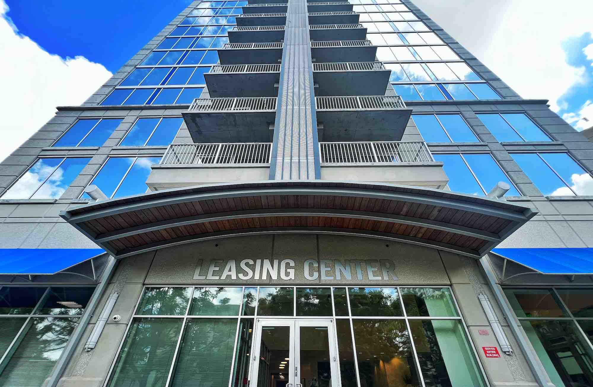 Orlando Ranked 25th Most Expensive City To Rent 1 Bedroom Apartment   Leasing Center At Skyhouse In Downtown Orlando 