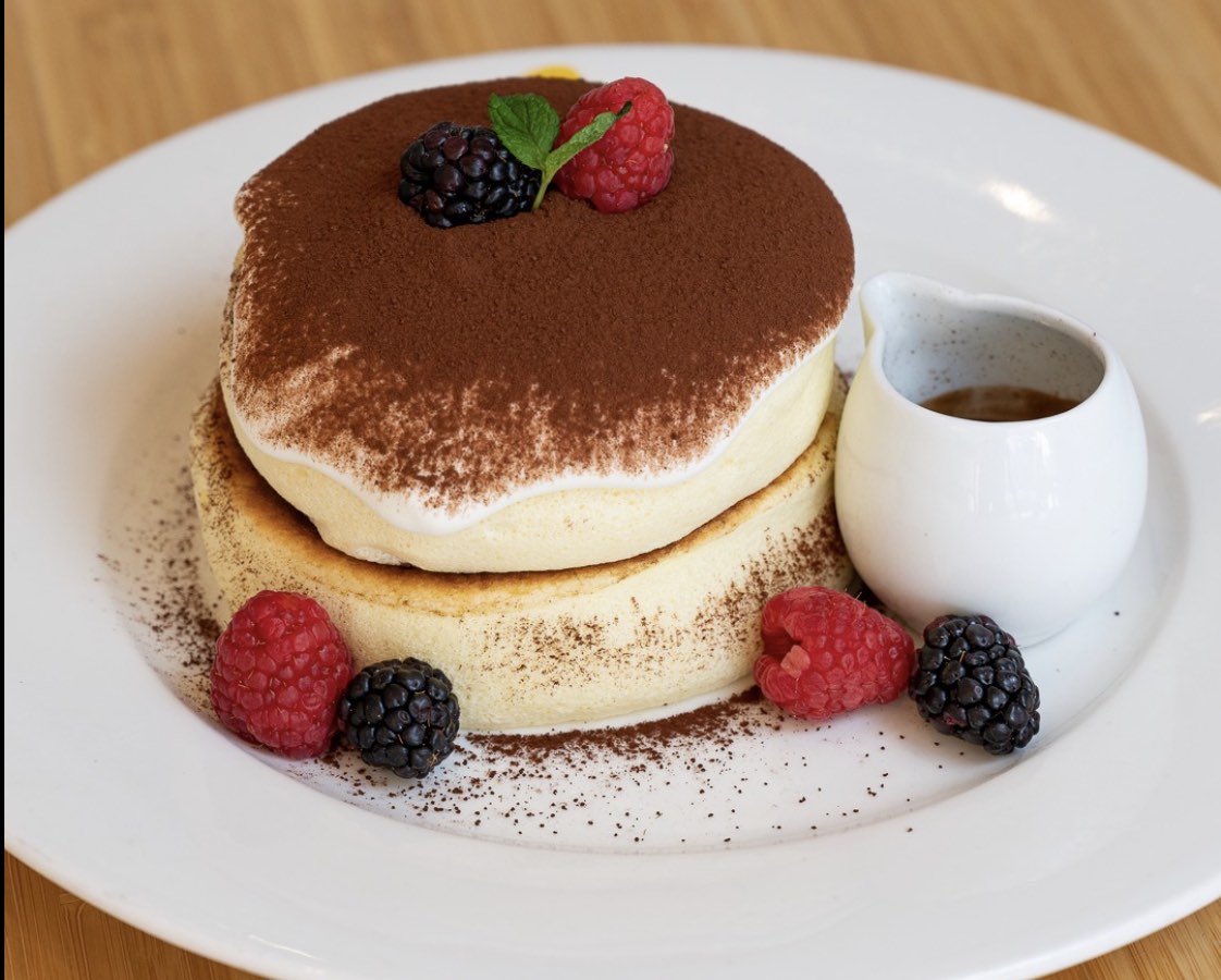 New Japanese soufflé pancake shop opens in Orlando
