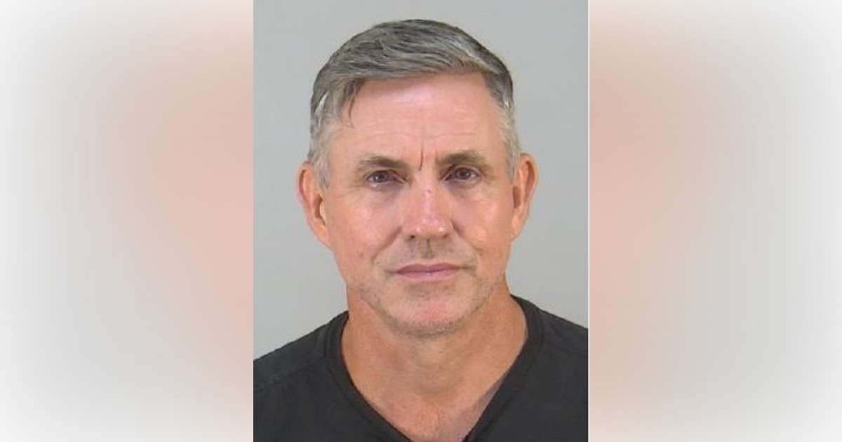 Dr. Andrew Walsh (Lake County Jail booking photo)