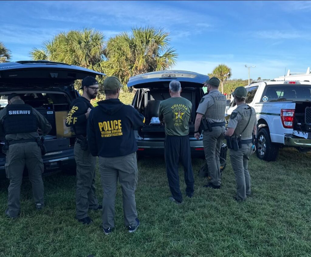 VCSO units at the scene of a shooting incident at a condominium complex on Thanksgiving morning. (Photo: Volusia County Sheriff's Office)